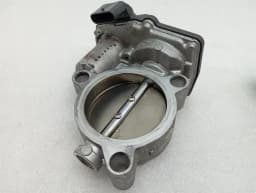 BMW BMW 5 Series F90 G30 M5 Throttle Body 7619008 Set Throttle Body — thumbnail 5