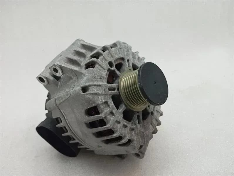 BMW BMW 5 Series F90 G30 M5 Alternator 7852129 Alternator
