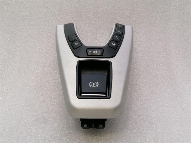 BMW BMW 6 Series F13 M6 Center Console Switch 7846618 Switch Medium Console