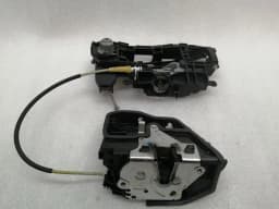 BMW BMW 6 Series F13 Door Lock 7202144 Door Lock RIGHT RHD — thumbnail 3