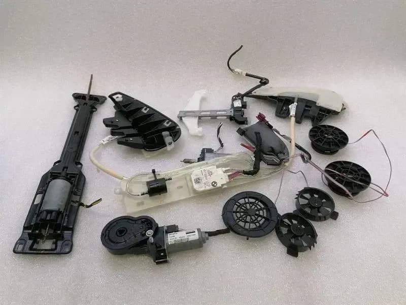BMW BMW 5 G30 G31 G32 7491673 LUMBAR MOTORTS LEFT SEAT LEFT SEATS