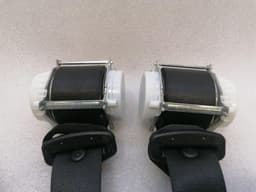 BMW BMW 6 Series F13 rear seat belt set 722643904 seat belt rear seat set — thumbnail 1