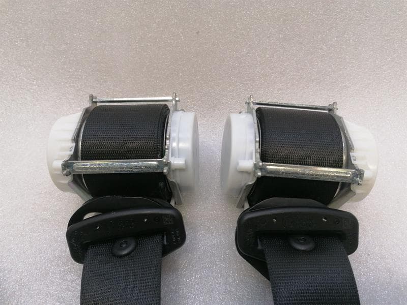 BMW BMW 6 Series F13 rear seat belt set 722643904 seat belt rear seat set