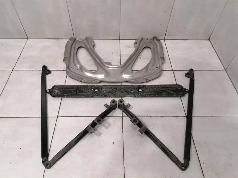 BMW BMW 6 Series F13 UNDERTRAY 33322284341 holder carrier rear axle