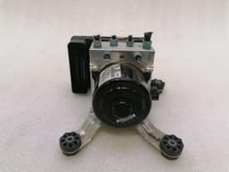 BMW BMW M6 M5 F13 A.B.S pump 7850367 ABS pump hydraulic block — thumbnail 4