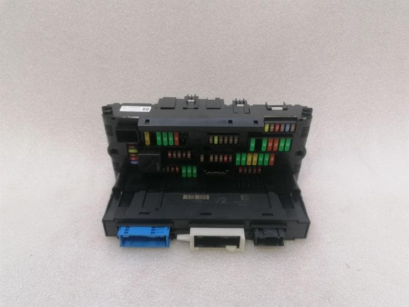 BMW BMW 6 Series F13 Fuse Box 10681810 Fuse Box BCM 9252815