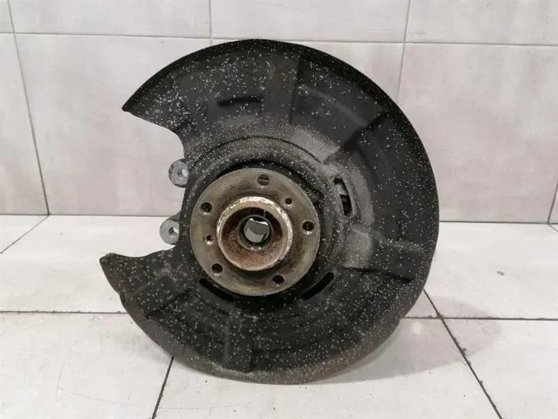 BMW BMW 6 Series F13 Right Rear Hub 33322284146 Wheel Bearing Housing Rear Right