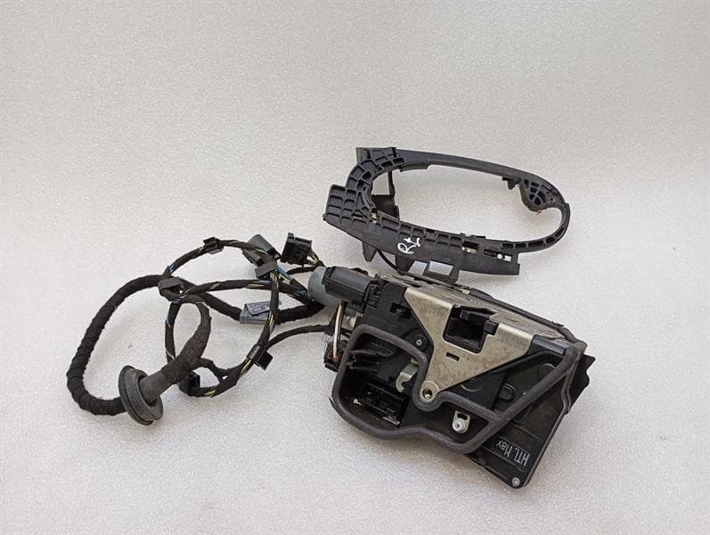 BMW BMW 7 series E65 door lock soft close 7202137 door lock soft close