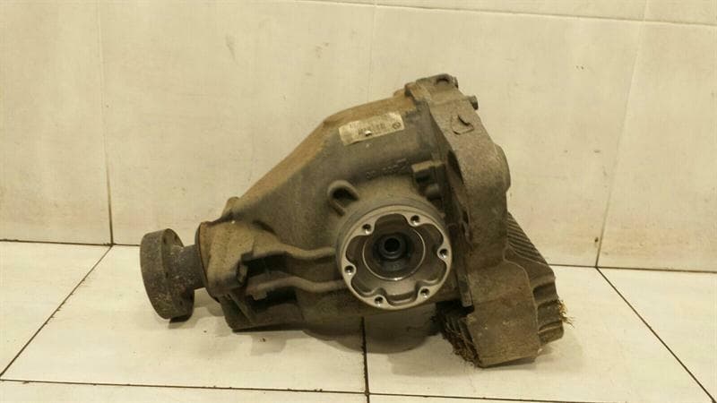 BMW BMW ALPINA B7 E65 Rear Diff 7541397 Differential Rear 3.64 4.4 COMPRESSOR