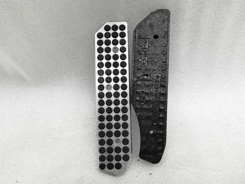 ASTON MARTIN ASTON MARTIN VANTAGE V8 6G33-044J08-AA FOOT REST RHD