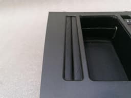 ASTON MARTIN ASTON MARTIN VANTAGE V8 Console 6G33045A66AAW Center Console Console ASHTRAY — thumbnail 4