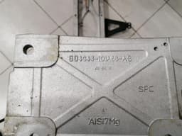 ASTON MARTIN 08 ASTON MARTIN VANTAGE V8 Front End Clip 9G33-CSA01-AA Lock Beam Front Mask — thumbnail 10