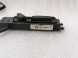 ASTON MARTIN Aston Martin Vantage V8 Right Seat Memory Switch 7G43-14A701-AC Seat Switch Re — thumbnail 2