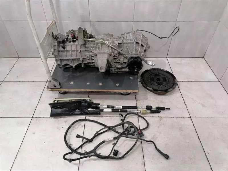 ASTON MARTIN VANTAGE V8 Gearbox 6G33-7002-AF 6-SPEED MANUAL