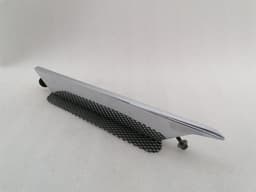 ASTON MARTIN ASTON MARTIN VANTAGE V8 6G33-280B63-AE LH WING GRILL — thumbnail 1