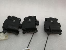 ASTON MARTIN ASTON MARTIN VANTAGE V8 4G43-18D674-AA HVAC MOTORS HEATER ACTUATOR CLIMATE MOTORS — thumbnail 9