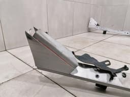 ASTON MARTIN Aston Martin Vantage V8 Front End Clip 6G33-20-10443 Lock Carrier Front Mask — thumbnail 6