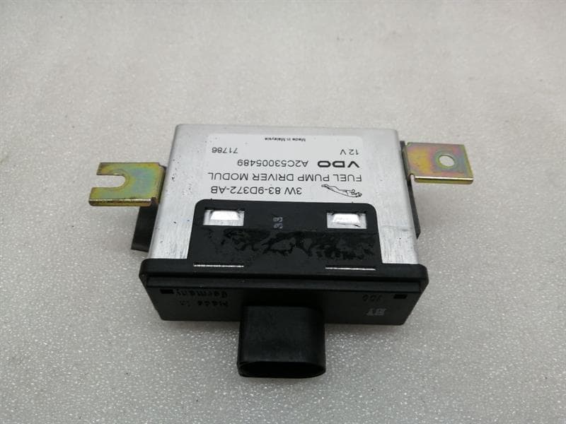 ASTON MARTIN ASTON MARTIN VANTAGE V8 Fuel Pump Electronic Module 3W83-9D372-AB Control Unit