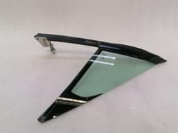 ASTON MARTIN Aston Martin Vantage V8 Right 1/4 Glass 6G33-C21410-CA Door Glass 1/4 Front Right — thumbnail 5