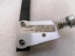 ASTON MARTIN Aston Martin Vantage V8 Right 1/4 Glass 6G33-C21410-CA Door Glass 1/4 Front Right — thumbnail 8
