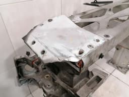 ASTON MARTIN Aston Martin Vantage V8 Front End Clip 9G33-CSA01-AA Lock Carrier Front Mask — thumbnail 3