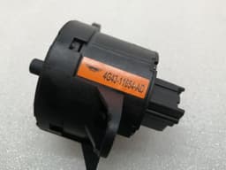 ASTON MARTIN Aston Martin Vantage V8 light switch 4G43-11654-AD light switch — thumbnail 4