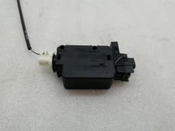 ASTON MARTIN ASTON MARTIN VANTAGE V8 Fuel Cap Actuator 6G33-F9C070-AA Actuator — thumbnail 3
