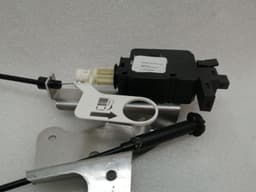 ASTON MARTIN ASTON MARTIN VANTAGE V8 Fuel Cap Actuator 6G33-F9C070-AA Actuator — thumbnail 2