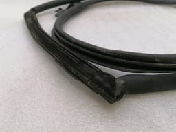 ASTON MARTIN Aston Martin Vantage V8 Door Seal 6G33-C20709-AH LEFT LEFT Door Seals — thumbnail 6
