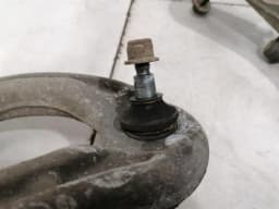 ASTON MARTIN Aston Martin Vantage V8 Left Front Hub 7G43-3K185-AB Wheel Bearing Housing Front Left — thumbnail 3