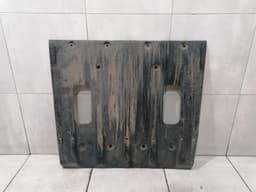 ASTON MARTIN Aston Martin Vantage V8 Undertray 6G33-17C857-AC REAR Underbody Trim — thumbnail 3