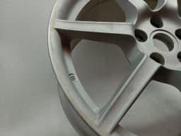ASTON MARTIN Aston Martin Vantage V8 Alloy Wheel 6G33-1007-GE Alloy Wheel 9.5JX ET19 62.5 — thumbnail 3