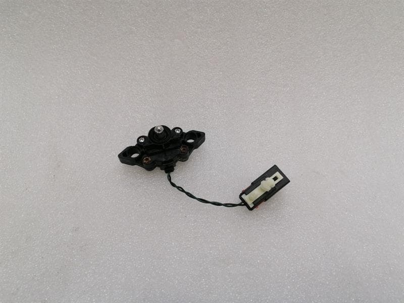 ASTON MARTIN ASTON MARTIN VANTAGE V8 Switch 6G33-32A50-AA BOOT Switch TAILGATE