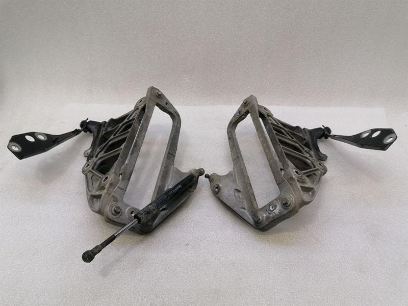 ASTON MARTIN Aston Martin Vantage V8 Bonnet Hinge set 6G33-16801-AA hood hinge set