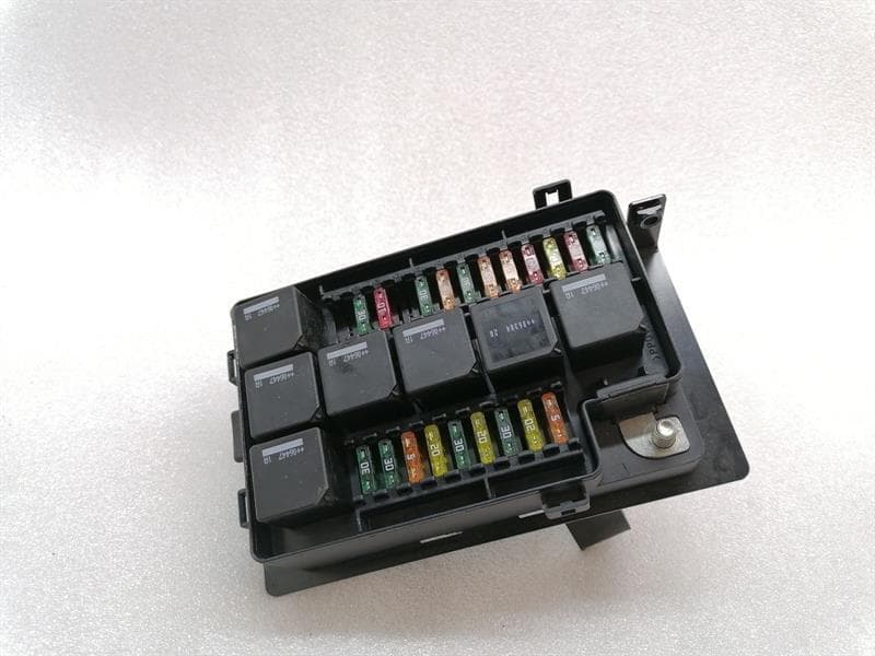 ASTON MARTIN ASTON MARTIN VANTAGE V8 Fuse Box 4G43-14A073-AH Fuse Box