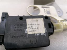 ASTON MARTIN ASTON MARTIN VANTAGE V8 Fuel Cap Actuator 6G33-F9C070-AA Actuator — thumbnail 9
