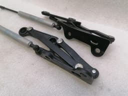 ASTON MARTIN Aston Martin Vantage V8 boat hinge 6G33-C42701-AH tailgate hinge — thumbnail 2