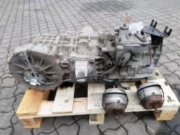 ASTON MARTIN ASTON MARTIN VANTAGE V8 MANUAL Gearbox 6G33-7002-AG 6 GEAR SWITCH Transmission 4.3L — thumbnail 2