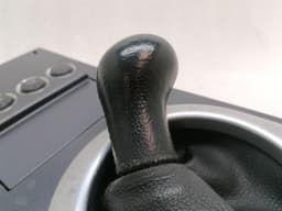 ASTON MARTIN ASTON MARTIN VANTAGE V8 Gear Knob 4G43-7K387-BC 6 Speed Manual Shift Button — thumbnail 5