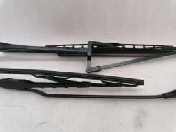 FERRARI Ferrari F430 430 F131 16M Front Wiper Linkage 65849300 Wiper Motor Front RHD — thumbnail 4