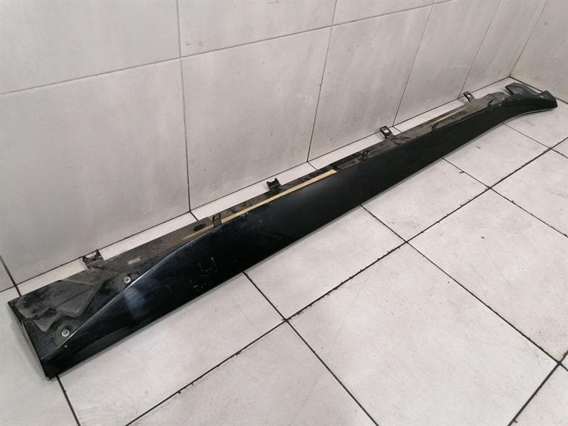 ASTON MARTIN ASTON MARTIN VANTAGE AM6 Side Skirt KY63-10608-A Side Sills RIGHT
