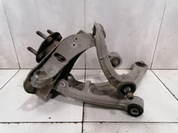 ASTON MARTIN Aston Martin Vantage V8 FRH Hub 7G43-3K186-AB Wheel Bearing Housing Front Right — thumbnail 3