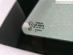 ASTON MARTIN ASTON MARTIN VANTAGE Left Quarter Glass 6G33-C29751-BA Door Window 1⁄4 Rear Left — thumbnail 7