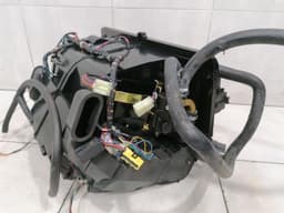 FERRARI Ferrari F430 430 F131 Spider 16M Heater Blower 68070700 Heater Blower RHD — thumbnail 2