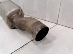 AUDI Audi A4 8K Down Pipe 8k0253211 Exhaust Exhaust System Muffler RIGHT — thumbnail 7