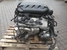 BMW 2012 BMW 3 E82 4.0 V8 E93 M3 COMPLETE COMPLETE ENGINE S65B40 ENGINE S63 S63B40A — thumbnail 3