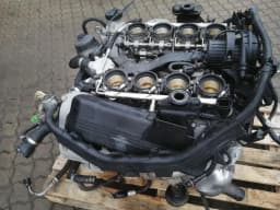 BMW 2012 BMW 3 E82 4.0 V8 E93 M3 COMPLETE COMPLETE ENGINE S65B40 ENGINE S63 S63B40A — thumbnail 9