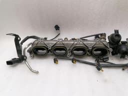 AUDI Audi RS5 8T Fuel Rail SET 079133340H Injection Strip Pipe Distributor SET — thumbnail 4