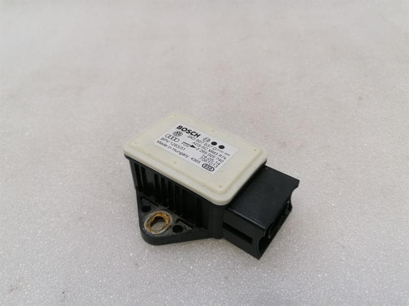AUDI Audi RS5 A5 S5 Q5 8T Yaw Rate Sensor 8R0907637D Rotary Rate Sensor