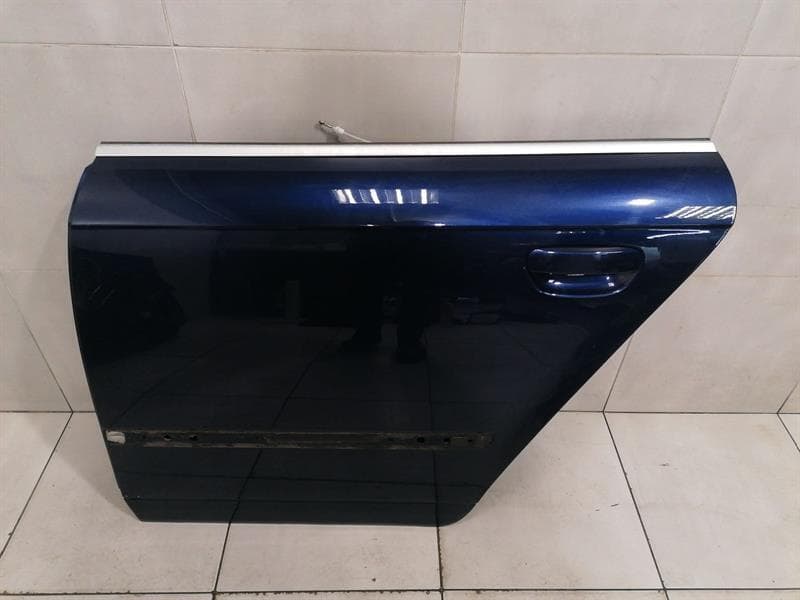 AUDI Audi RS4 8E B7 Left Rear Door 8E0833051K Door Rear Left